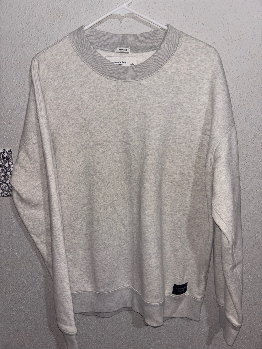 Abercrombie & Fitch - Men's soft A&F Fleece Crewneck (size Large)